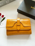 班亚奴（banyanu）2025新款韩版女士钱包女短款简约复古油蜡牛皮搭扣小零钱夹 古黄色-防盗刷 实拍图