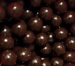 怡浓金典可可脂坚果巧克力豆黑巧生日礼物整颗榛子巴旦木零食550g 实拍图