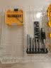 得伟（DEWALT）TSTAK灵便系统零件盒透明塑料收纳盒可堆叠批头架五金工具零件盒 大号【带批头架+2小号】DT70803 实拍图