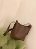 viney新款牛皮水桶包包女包品牌斜挎大包生日礼物送女友老婆 【咖色】实用高级感单肩手提包 大容量轻奢时尚百搭通勤托特包 实拍图