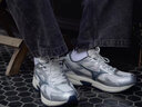 美津浓（MIZUNO）【SPEED】运动跑步鞋男女星速鞋复古老爹鞋透气缓震跑鞋 19/浅灰/银/深灰 42 (270mm) 实拍图