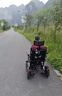 Ainsnbot美国电动轮椅车602智能老人专用全自动轻便可折叠旅行电动手推车 免充气/转向灯/测血氧-跑35KM-银 实拍图
