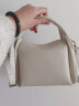 古良吉吉KUNOGIGI/小号软烟盒包包女新品原创小众设计斜挎手提包 白色 预售10-15天发 实拍图