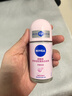 妮维雅（NIVEA）抑汗香体腋下止汗露干爽滚珠珍珠莹彩爽身走珠液50ml*2 实拍图