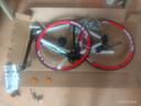 ICOLOUR死飞自行车男实心胎活飞双碟刹轻便公路赛网红成年学生成人女单车 40刀碟刹黑红色 26寸【适合165-185cm】 实拍图