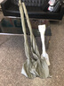 萌优优 农用铁锹锰钢加厚铁锨户外挖土种植玩雪小铲子铲雪铲 76cm方锹 实拍图