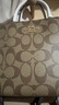 蔻驰（COACH）【品牌直供】女士CALLY小号单肩手提斜挎托特包卡其色/白色5693 实拍图