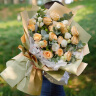 艾斯维娜鲜花速递向日葵混搭花束生日礼物全国同城配送 19朵香槟玫瑰混搭欧式花束 实拍图