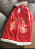 歌儿宝儿中国风红色秋冬加厚婴儿斗篷宝宝披风拜年外套 凤舞九天-加绒款（总长100cm） 实拍图