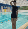 李宁（LI-NING）游泳衣女士专业连体竞速保守休闲训练遮肚显瘦大码泡温泉装备 黑灰 M 【身高155-160体重45-50】 实拍图