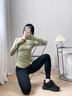麓格立 瑜伽服女上衣运动服跑步长袖T恤V领健身服褶皱收腰速干衣 清新绿 L 【建议95-115斤】 实拍图