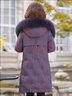 鸭鸭（YAYA）冬季狐狸毛领羽绒服女中长款冬装连帽外套女加厚过膝QC 紫色(白鸭绒) 3XL 实拍图
