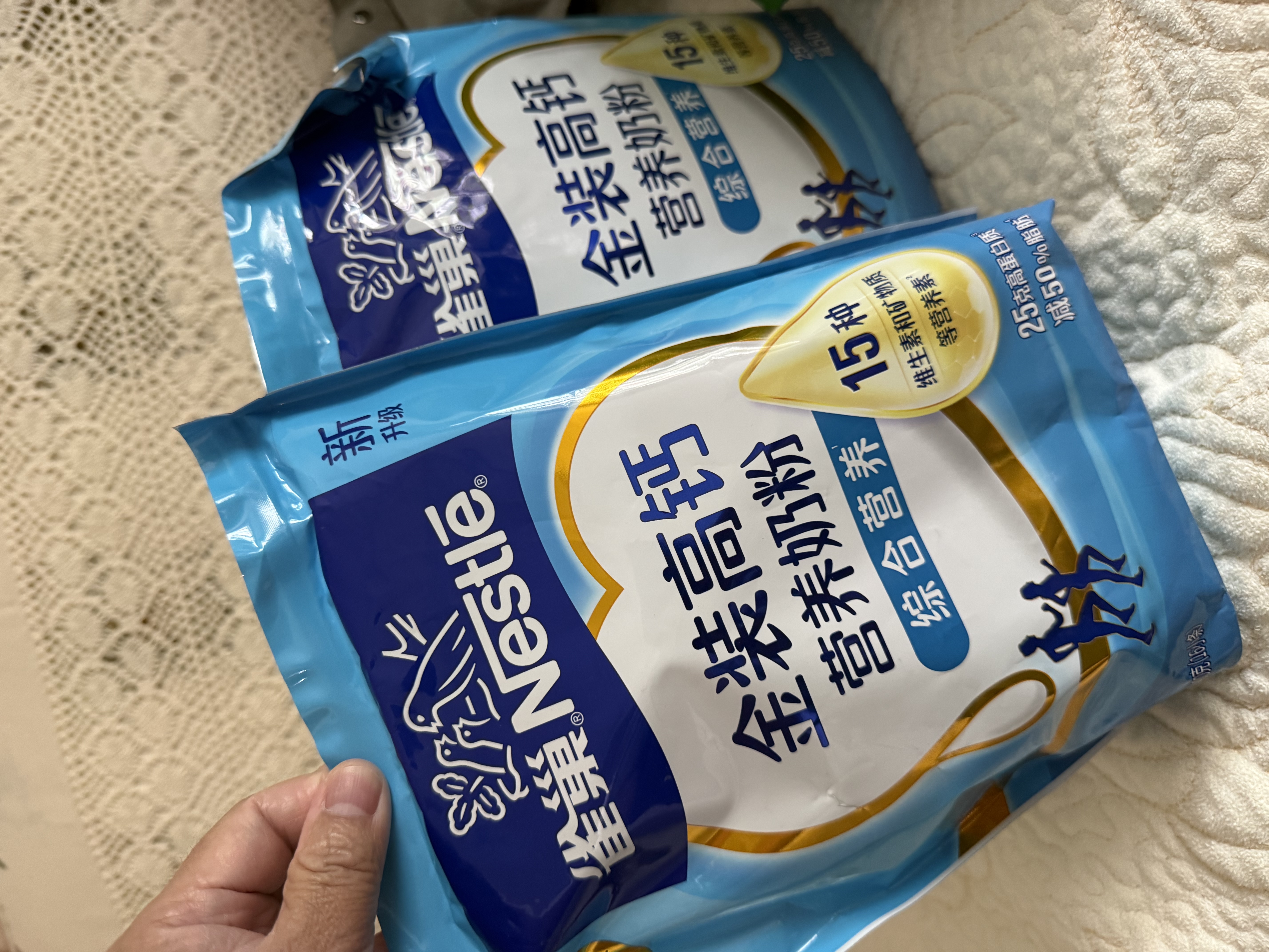 雀巢（Nestle）新西兰脱脂奶粉成人400g+高钙营养奶粉袋装400g全家营养冲泡早餐 实拍图