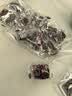 采芝仙翁 江苏苏州特产芝麻薄皮传统零食苏式糖果白芝麻薄皮黑芝麻薄皮 纸盒芝麻薄皮180g（黑芝麻） 实拍图