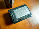绿巨能（llano）索尼NP-FZ100电池a7m4相机电池a7m3/a7c/a7r3/a7r4/a6600数码微单相机电池 QC3.0快充底座 实拍图