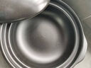 康舒康舒砂锅耐高温干烧不裂浅锅家用燃气灶专用煲仔饭煲汤陶瓷小沙锅 康舒黑浅锅(单人用) 600ml 实拍图