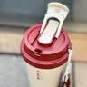 BEMEGA保温杯女士高颜值2026新款泡茶杯电动搅拌杯咖啡杯随行吸管水杯子 复古红（一盖三饮+3秒速拌） 实拍图