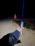 探森超强蓝光大功率充电激光笔绿光远射户外强光手电筒工地航海镭射灯 20W【蓝光】银壳二电一充 实拍图