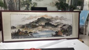 良品大师山水画办公室挂画中式客厅装饰画万里长城靠山图茶室字画风景壁画 聚宝盆锦绣山川A2 85*230cm宣纸锦绫+有机玻璃+红褐色实木框（大气款） 实拍图