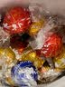 瑞士莲软心黑巧克力lindt巧克力球70%特浓黑巧喜糖婚庆母亲节520礼物 【新货】经典5口味569g 实拍图