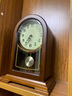 枫叶（MapleLeaf）家用实木座钟客厅复古台式个性时钟摆件新中式简约石英钟桌面钟表 鹅掌楸木+静音石英机芯+阿拉伯盘 实拍图