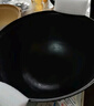 臻三环手工铸铁炒锅生铁锅电磁炉煮面锅无涂层物理不粘锅平底龟纹 平底龟纹 36cm 实拍图