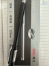 得力（deli）商务风拔帽碳素水笔 金属喷漆笔杆中性笔签字笔 0.5mm子弹头经典办公笔黑银双色外观12支/盒 S74 实拍图