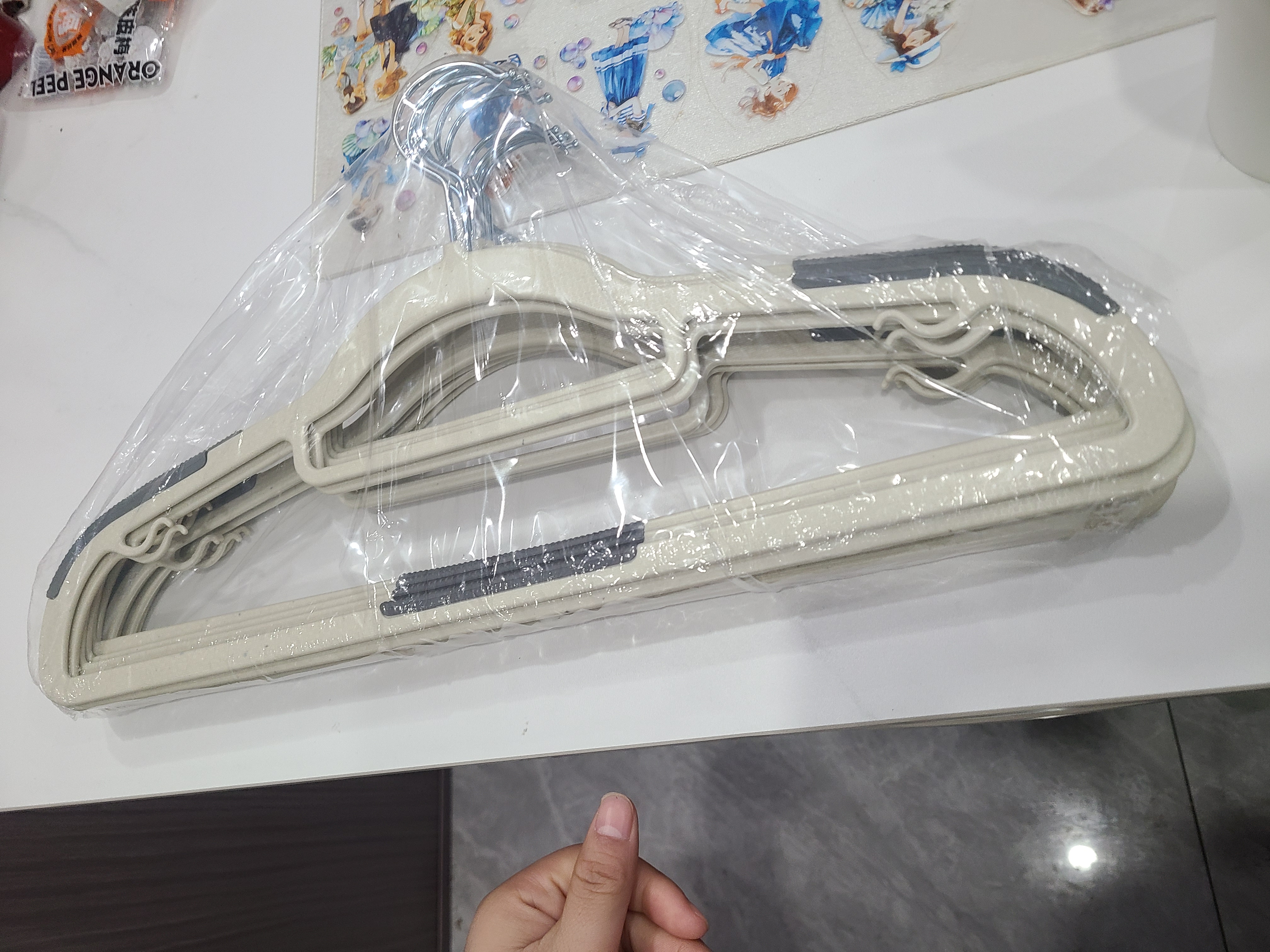 宜思家（YISIJIA）衣架家用挂衣晾衣架防滑无痕防肩角架子衣柜挂衣服不起包挂架衣撑 防滑无痕双位款【挪威蓝】 10个装 实拍图