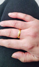 周生生素圈光身面活口泥鳅背开口黄金戒指 足金情侣结婚对戒09141R计价 4.35克(含工费100元) 实拍图