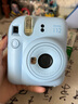 富士（FUJIFILM）instax  mini12 一次成像 立拍立得相机 mini12 绣球蓝 套餐三（官方标配+白边相纸40张） 实拍图