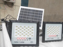 远盛达太阳能照明灯户外庭院灯家用投光灯光伏太阳灯室外防水路灯大功率 一拖二20000-W+光照200㎡+10米线 升级加强高配置+电量显示 实拍图