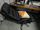 英斯迪尔（INSDEA）家用舒适久坐电脑椅子靠背可躺商务老板椅书房轻奢办公室沙发座椅 黑色+脚踏【B款-靠背三条线】 铝合金脚 实拍图