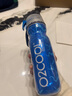 O2COOL喷雾水杯儿童学生喷水杯子成人户外运动健身保冷降温挤压软水壶 裂纹蓝590ml 实拍图