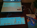 前行者（EWEADN） GX330机械手感键盘鼠标套装朋克有线游戏电脑笔记本办公无线蓝牙键鼠三件套 白色冰蓝光【朋克版】+电竞宏鼠标+游戏耳机 实拍图