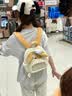 途尊2024新款卡通可爱毛绒小狗痛包秋冬软萌少女旅游双肩包校园风书包 毛绒小狗双肩包 实拍图