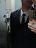 卡度顿 西服套装男三件套修身商务西装职业正装外套男新郎伴郎结婚礼服 黑色(外套+西裤+马甲+衬衫) 5XL 【171-185斤】+7件礼品 实拍图