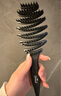 KRRAMEL梳子圣诞礼物女士鹅卵石松塔猪鬃气垫梳生日礼物黑色中号结婚礼物 实拍图