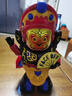蒙拓嘉电动跳舞川剧变脸娃娃玩具自动变脸公仔灯光音乐创意玩具生日礼物 实拍图