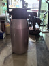 膳魔师（THERMOS） 保温壶家用大容量办公热水瓶暖壶2L男女不锈钢真空水壶 THS/THX THS-2000浅银红 2L 实拍图