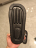 居家拖鞋男女室内室外浴室防滑轻盈便携柔软静音回弹漏水凉拖鞋夏 黑色-男 44-45 实拍图