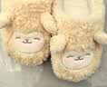 名创优品（MINISO）棉拖鞋女小羊咩咩秋冬防滑包跟拖鞋保暖毛绒可爱月子家居情侣鞋 黄色【半包跟款】 38-39 (260mm) 【适合37/38码穿】 实拍图