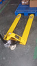 晟雕地牛叉车手动液压搬运车升降车 AC2吨尼龙轮叉宽685mm叉长1150mm 实拍图
