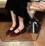 达芙妮红色玛丽珍鞋女2026新款本命年复古丝绒单鞋法式平底新娘订婚鞋 酒红色 【平跟软底】 37 实拍图