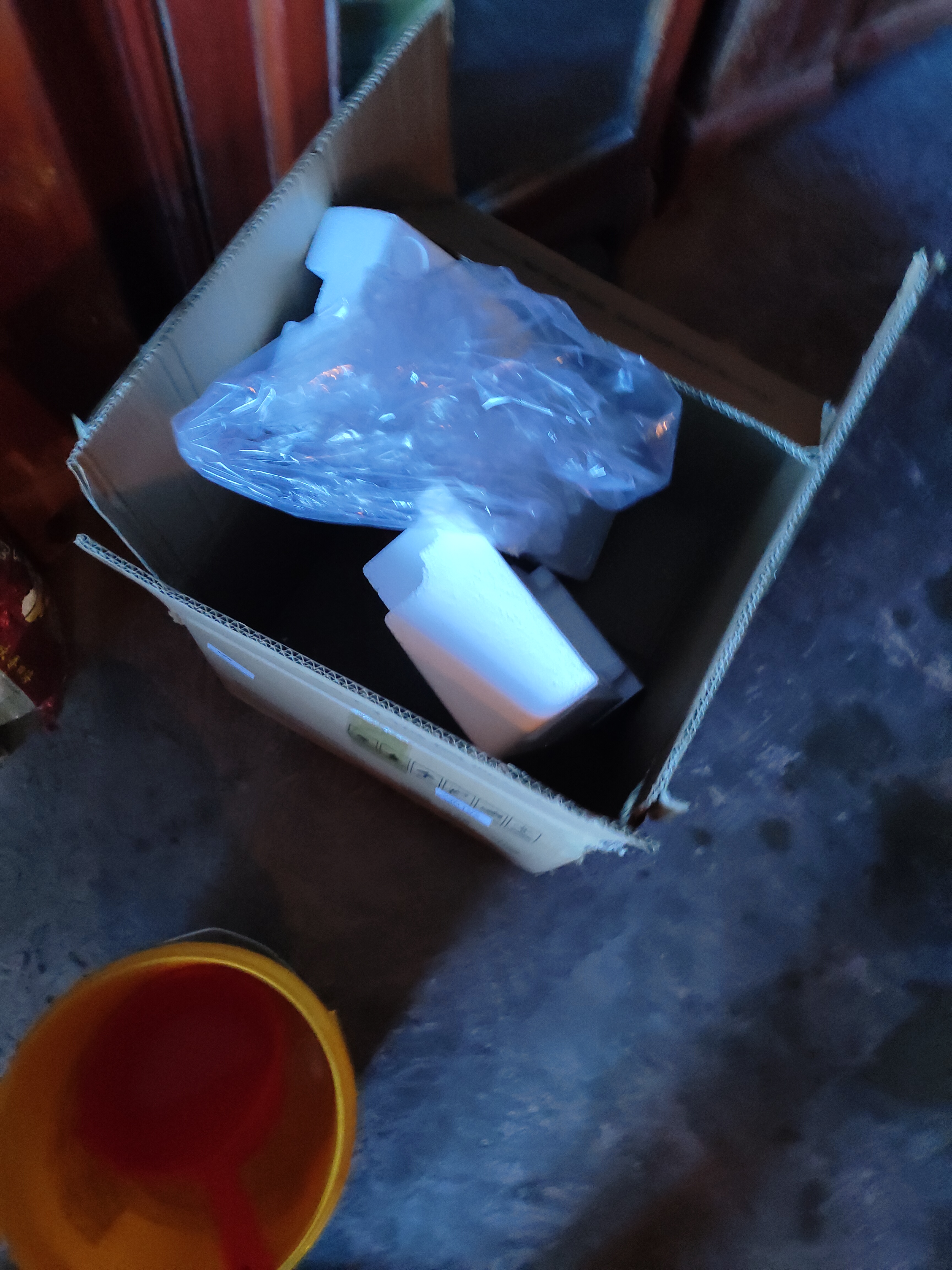八品商用电磁炉 3500W大功率凹面电磁炉 家商两用电炒锅套装带炒锅 爆炒电磁炉灶16A插头带转换插头 【家商两用】3500W 全钢机身 配双耳锅+汤锅 实拍图