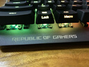 ROG 游侠RX 机械键盘 有线游戏键盘 光学触发机械蓝轴 RGB背光键盘 防水防尘键盘104键 黑色 实拍图
