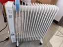 美的（Midea）【强劲热力】电热油汀/取暖器家用/加热电暖器/17片电暖气片/立式加热器大面积加湿恒温 HYW30GW 实拍图