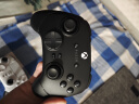 雷蛇（Razer）幻影战狼V2专业版游戏手柄 RGB无线连接带多功能按键 PS5/PC通用 游戏电玩 DW12C 白色 实拍图