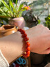 青城山 南红手串凉山瓦西料满肉柿子红玛瑙手链男女款情侣生日七夕礼物 18k金平安环南红手串10mm+已过香 实拍图