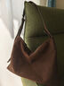 裘真植鞣（磨砂皮）自在hobo包复古单肩斜挎包大容量通勤包女 咖啡色-大号（磨砂皮版） 大包 实拍图