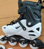 特步轮滑鞋成人男女童溜冰鞋休闲平花专业儿童滑轮鞋大学生滑冰旱冰鞋 白色闪轮+套装+收纳包 L （适合运动鞋码39-44码） 实拍图